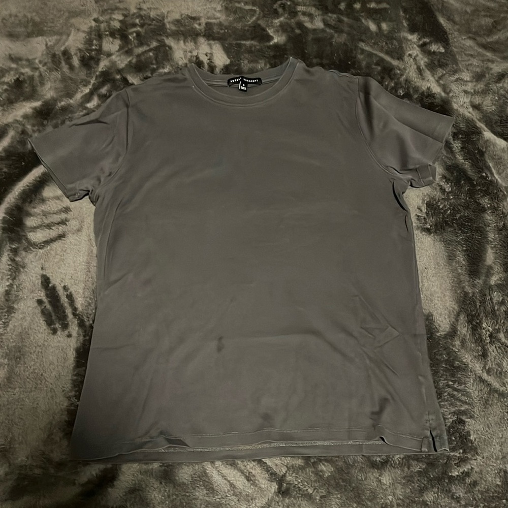 100% Pima cotton charcoal gray Robert barakett T-shirt size men’s small